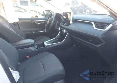 2024 Toyota Rav4 Xle z USA, uszkodzony, nr VIN 2T3W1RFV1RW336442